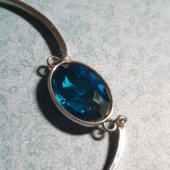 Elegant Silver Tone Bracelet Blue Gemstone Accent Adjustable Chain Clasp Women - Picture 4 of 7